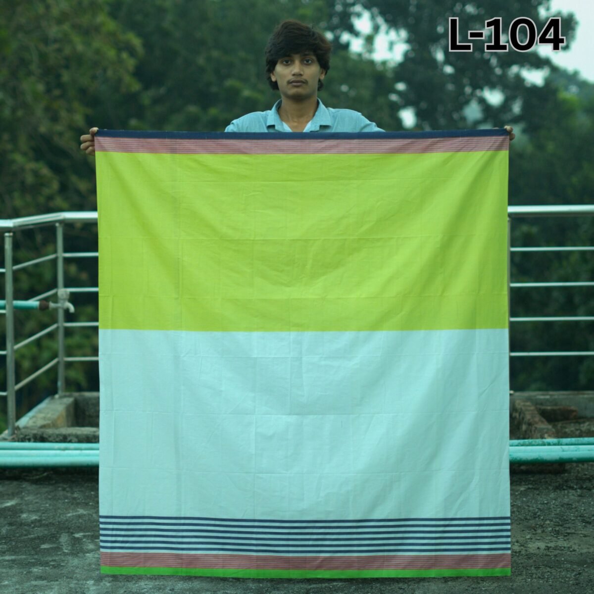 5.5 Hand Cotton Lungi L-104