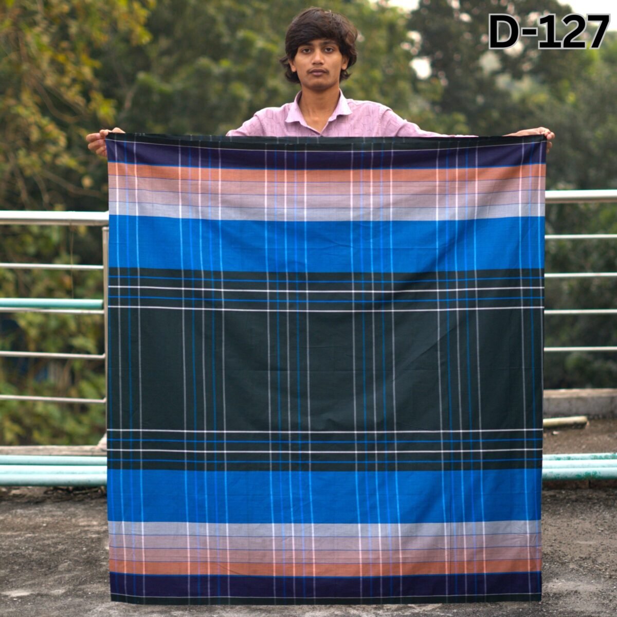 5.5 Hand Cotton Lungi D-127