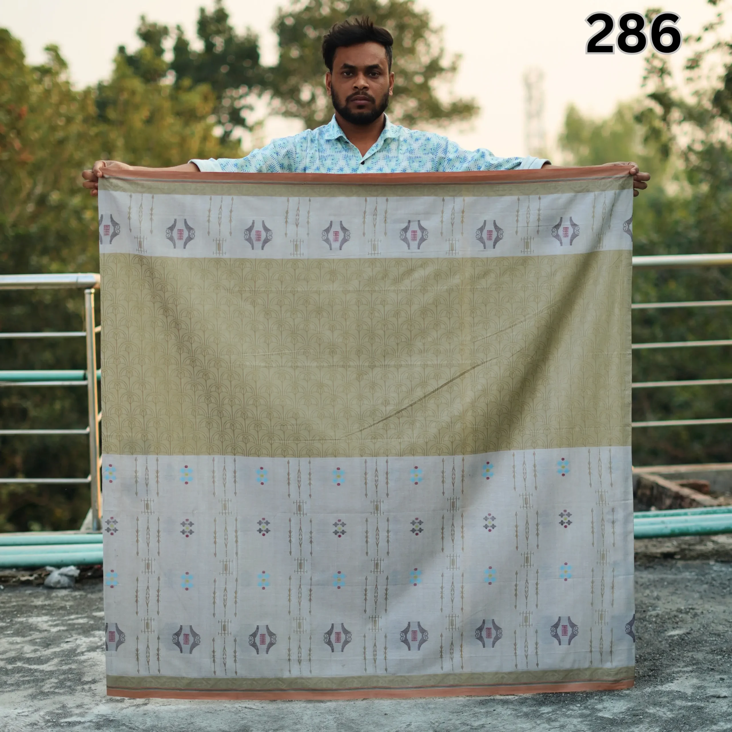 Tailocraft Men’s Pure Cotton Karukaj Lungi 5.5 Hand-286