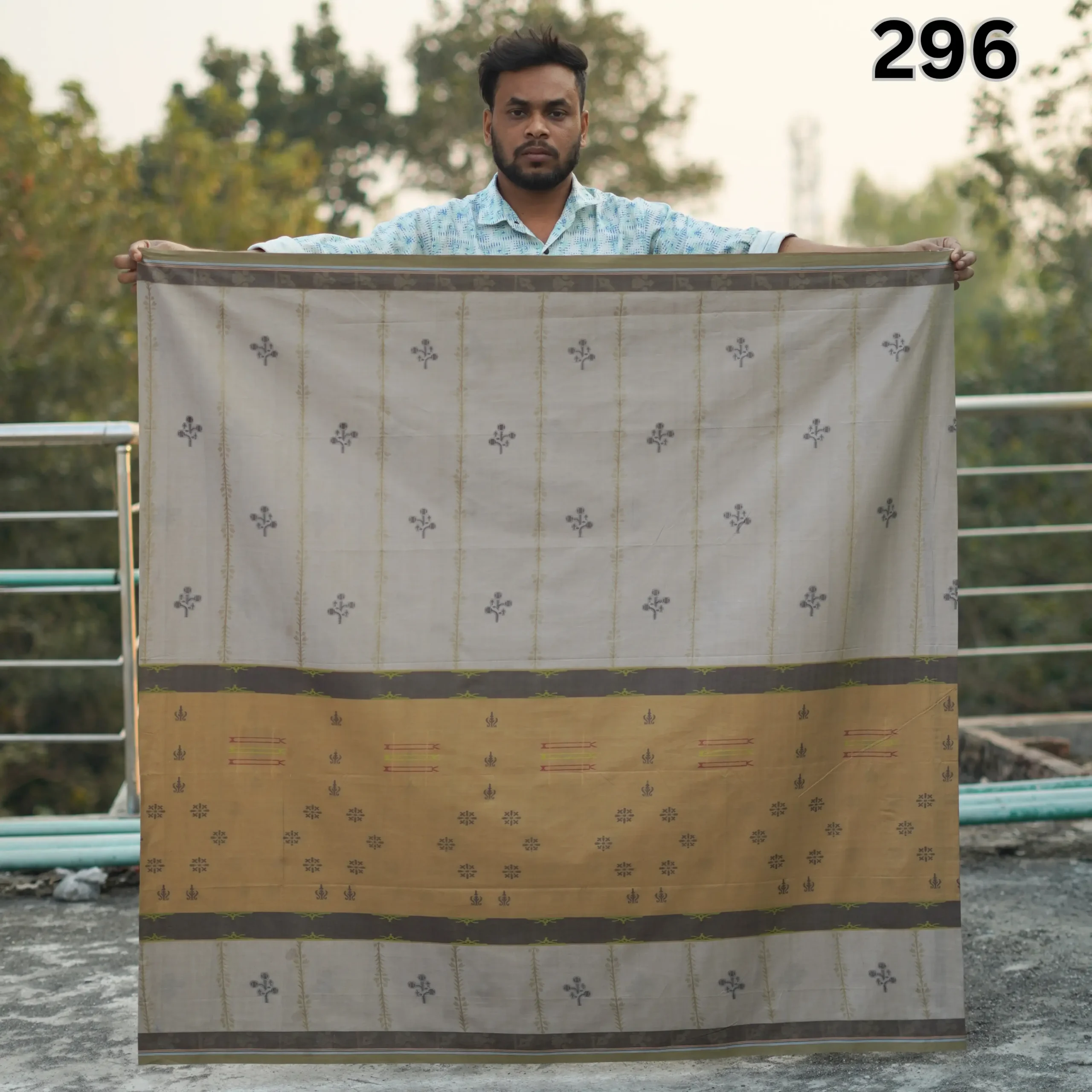 Tailocraft Men’s Pure Cotton Karukaj Lungi 5.5 Hand-296
