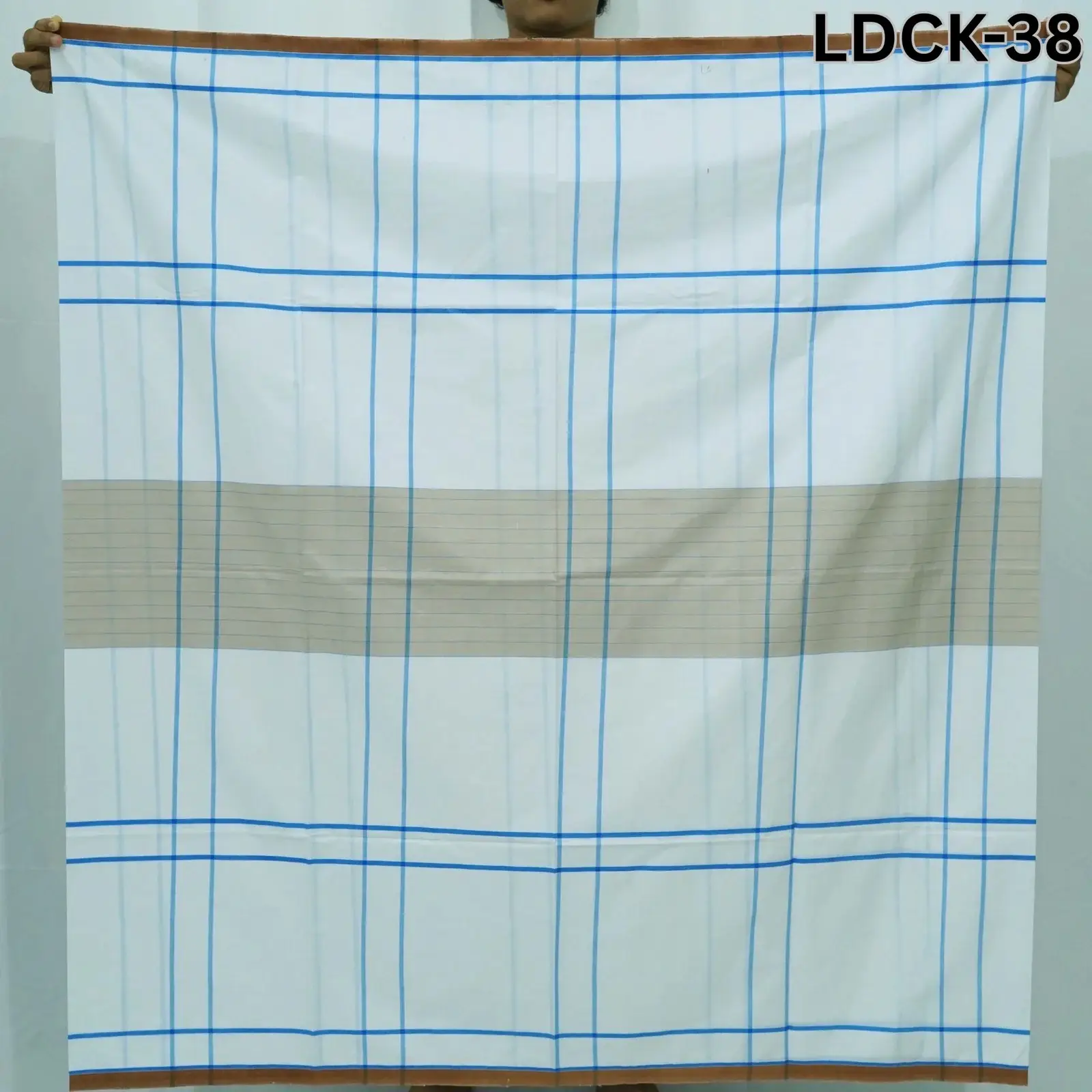 Tailocraft Men’s Pure Cotton Light Lungi 5.5 Hand-38