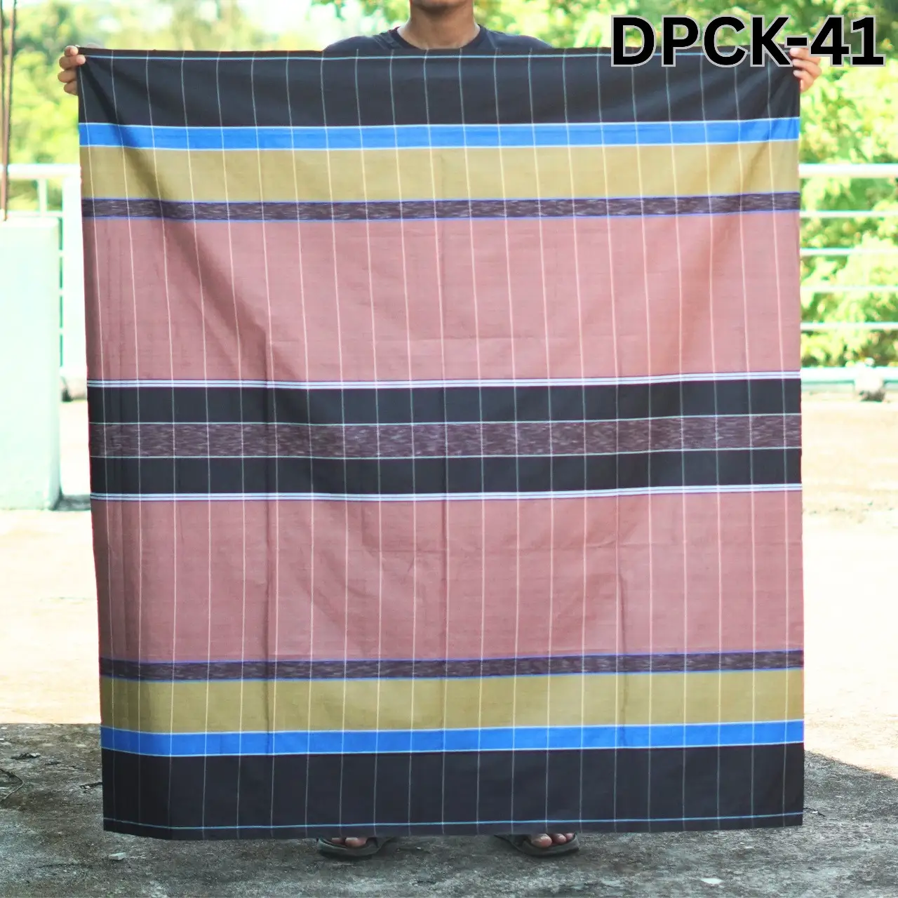 Tailocraft Men’s Pure Cotton Deep Lungi 5.5 Hand- 41